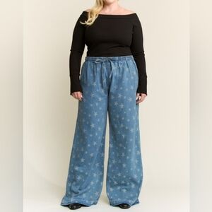 P4-1128 *boutique* Plus Size Star Graphic Wide Leg Raw Hem Soft Denim Jeans
